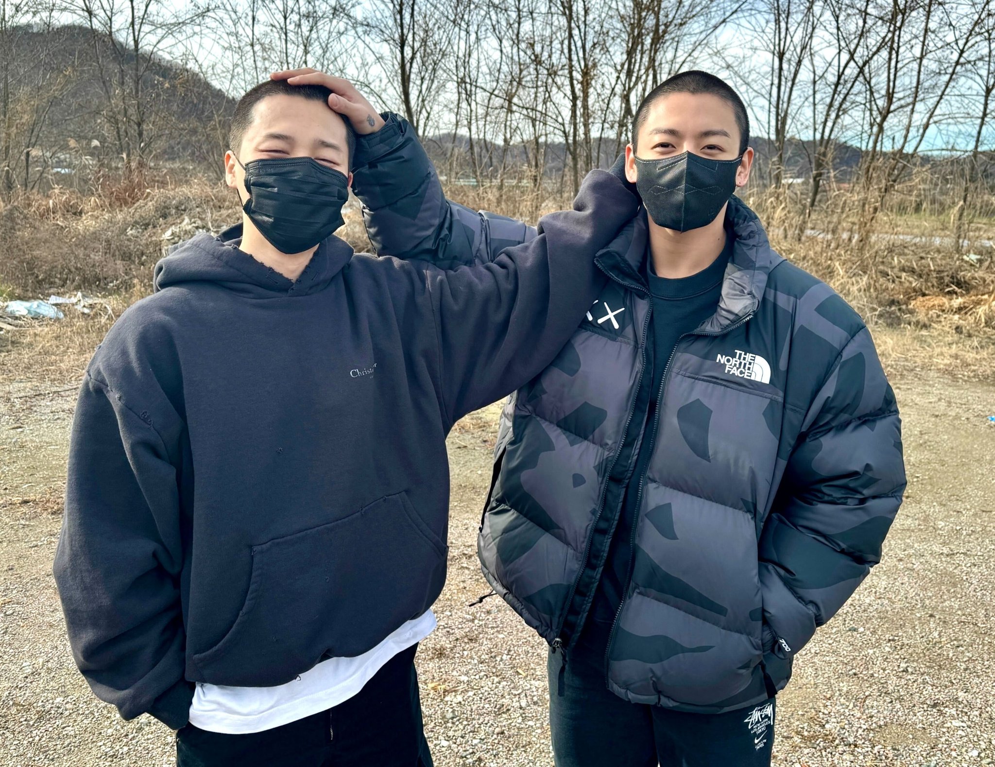 Aplicativo militar coreano lança novas imagens de Jungkook e Jimin do BTS